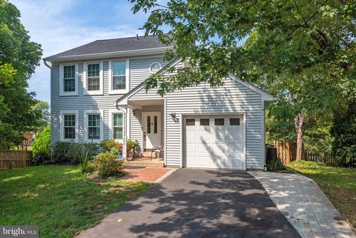 9208 Robin Lynn Ct, MANASSAS, VA, 20110-4264 | Card Image
