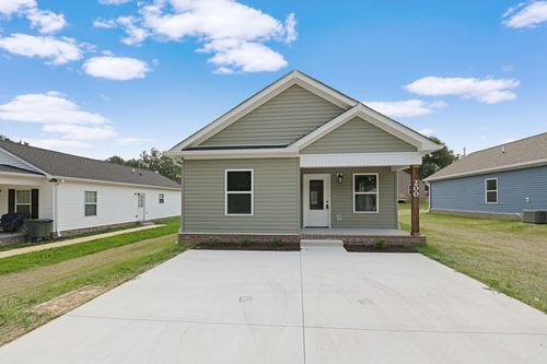 200 Center St, Portland, TN, 37148-1136 | Card Image