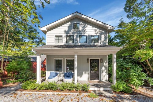 105 Fleetwood Rd, Cutchogue, NY, 11935-2282 | Card Image