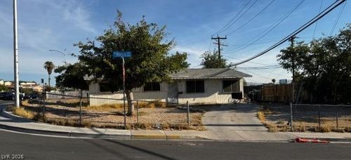524 Recco Ave, North Las Vegas, NV, 89030-4047 | Card Image