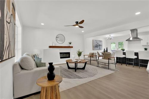 3173 Robinson Ave, Scottdale, GA, 30079-1529 | Card Image