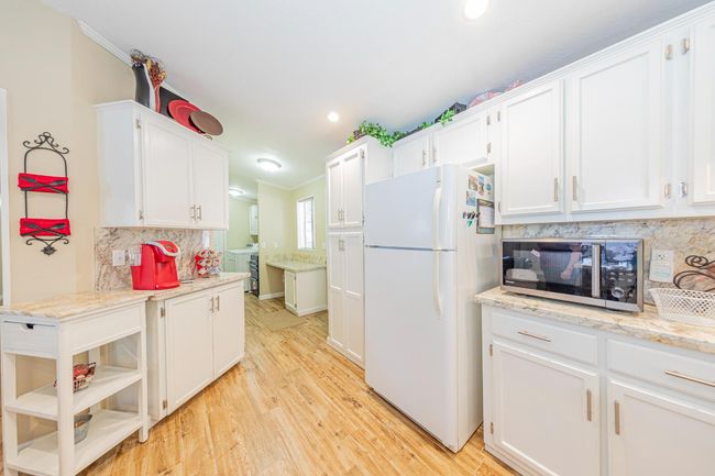 58 - 39737 Road 274, House other with 3 bedrooms, 0 bathrooms and null parking in Bass Lake CA | Image 11