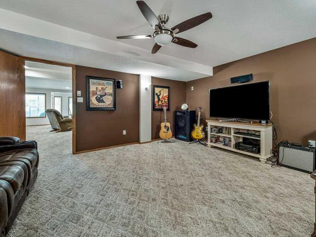 1043 Canyon Boulevard W, Home with 5 bedrooms, 3 bathrooms and 5 parking in Lethbridge AB | Image 28