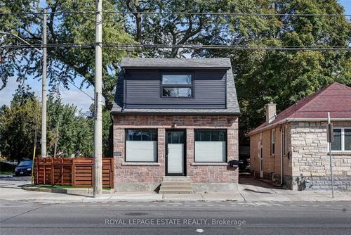 bsmt-1329 Woodbine Ave, East York, ON, M4C4E9 | Card Image