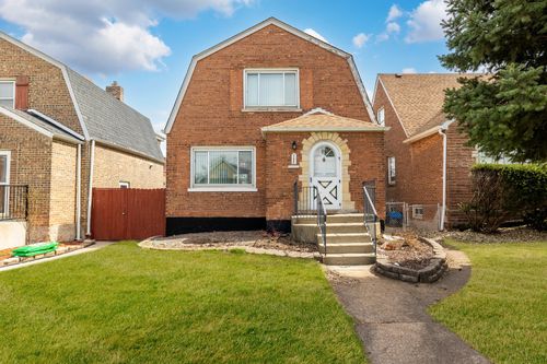 5255 S Menard Avenue, Chicago, IL, 60638 | Card Image