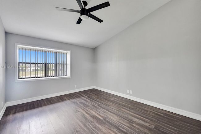 2407 - 3325 Carambola Cir S, Condo with 2 bedrooms, 3 bathrooms and null parking in Coconut Creek FL | Image 20