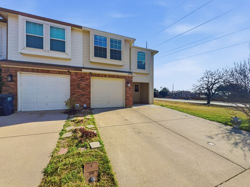 3950 Seaside Ct, Euless, TX, 76040-3441 | Card Image