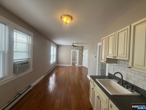 59 Union Ave, North Arlington, NJ, 07031-4833 | Card Image