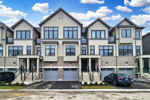 781 Kootenay Path, Oshawa, ON, L1H0A7 | Card Image