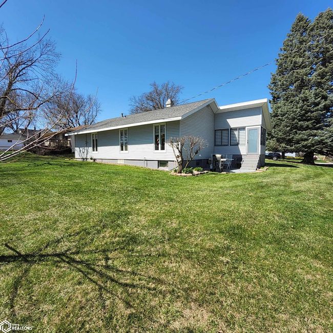 213 E Baker St, Home with 4 bedrooms, 2 bathrooms and 2 parking in Avoca IA | Image 63