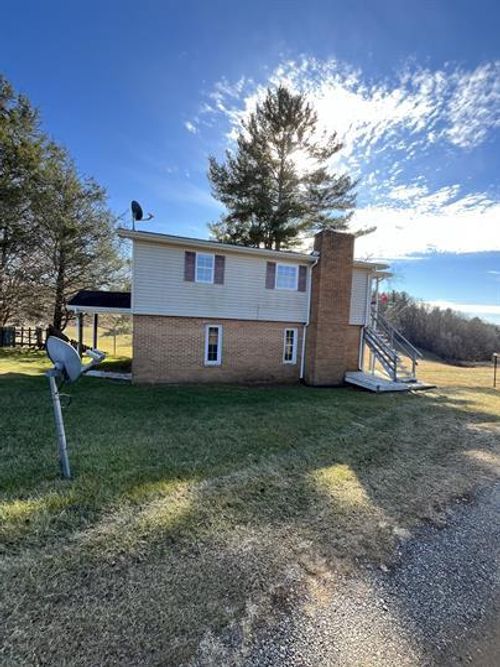 43-45 43 Bypass View Lane, Hillsville, VA, 24343 | Card Image