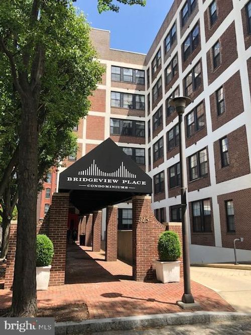 apt-711-315 New St, PHILADELPHIA, PA, 19106-1138 | Card Image