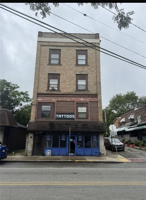 1812 S Braddock Ave, Swissvale, PA, 15218-1837 | Card Image