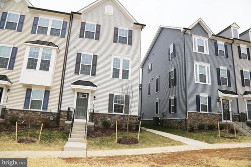 1790 Atlas Dr, FREDERICK, MD, 21702-4944 | Card Image