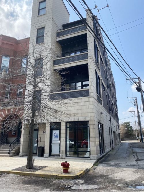 401-744 May St, Chicago, IL, 60642-8157 | Card Image