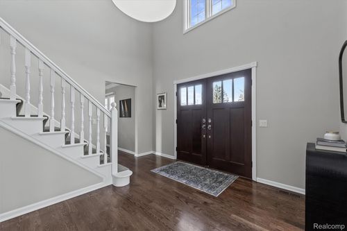 1839 Argosy Ct, Bloomfield Township, MI, 48302-2501 | Card Image