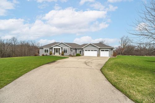 W3869 Garden Drive, EDEN, WI, 53019 | Card Image