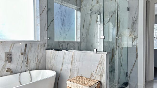 Master bathroom | Image 16