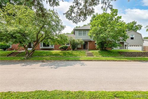 612 Cass Ave, Edwardsville, IL, 62025-1750 | Card Image