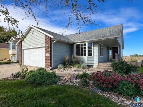 7008 W 50th St Street, Sioux Falls, SD, 57106 | Card Image
