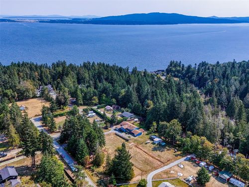 510 Voutrait Rd, Mill Bay, BC, V0R2P3 | Card Image