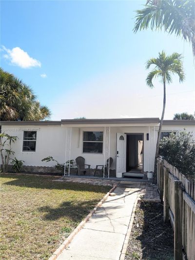 1916 Ne 54th St, House other with 3 bedrooms, 2 bathrooms and null parking in Pompano Beach FL | Image 1