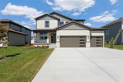 13305 W 179th St, Overland Park, KS, 66013-8530 | Card Image