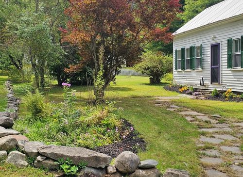 30 Back St, Newfane, VT, 05345-9523 | Card Image