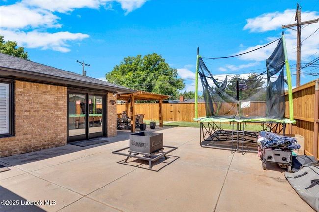 2022 Buffalo Dr, House other with 3 bedrooms, 2 bathrooms and null parking in Levelland TX | Image 31