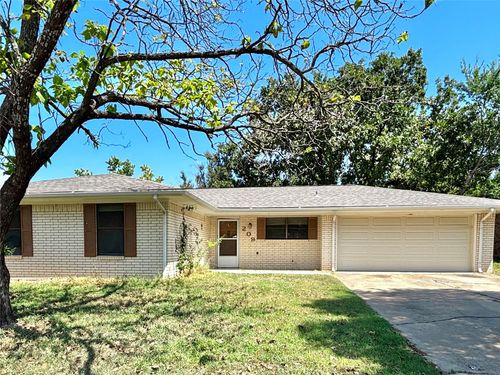 209 Moonlight Trl, Stephenville, TX, 76401-2137 | Card Image