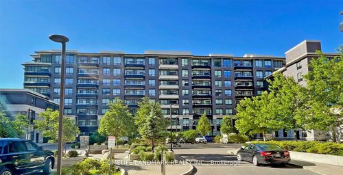 123-25 Water Walk Dr, Unionville, ON, L6G0G3 | Card Image