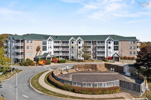 412-93 Kearney Lake Rd, Halifax, NS, B3M4E7 | Card Image