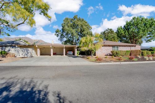  Twin Lakes Drive, Santa Rosa, CA, 95409 | Card Image