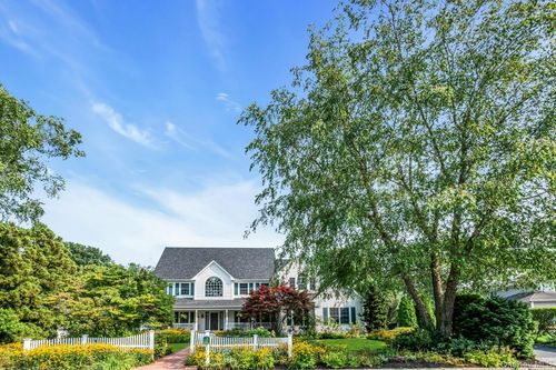 55 Grasslands Cir, Mount Sinai, NY, 11766-1862 | Card Image