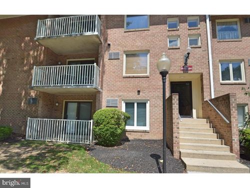 e-1-200 Campbell Cir, DOWNINGTOWN, PA, 19335-3241 | Card Image