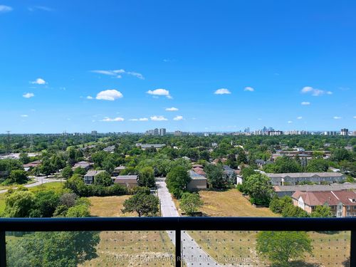 5858 Yonge St, North York, ON, M2M3T3 | Card Image