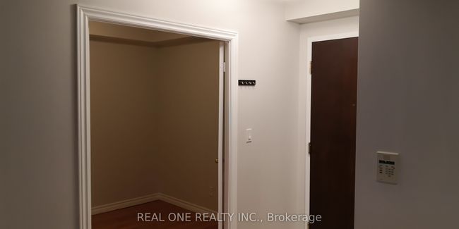 1203 - 88 Promenade Cir, Condo with 2 bedrooms, 1 bathrooms and 1 parking in Thornhill ON | Image 6