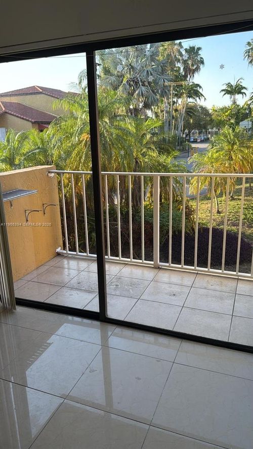 apt-203-15620 Sw 80th St, Miami, FL, 33193-2673 | Card Image