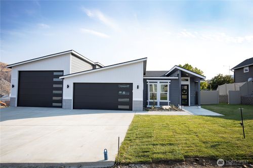 15003 Allison Pl, Entiat, WA, 98822-1001 | Card Image