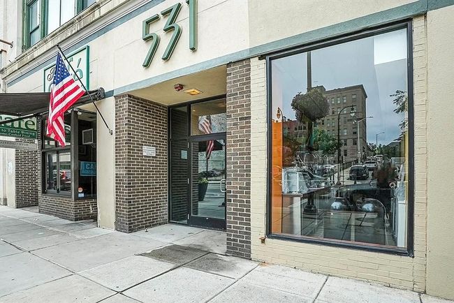 APT-201 - 531 Main St, Condo with 2 bedrooms, 1 bathrooms and 1 parking in Worcester MA | Image 14