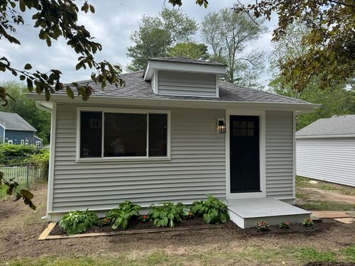 112 Milford St, Hanson, MA, 02341-2092 | Card Image