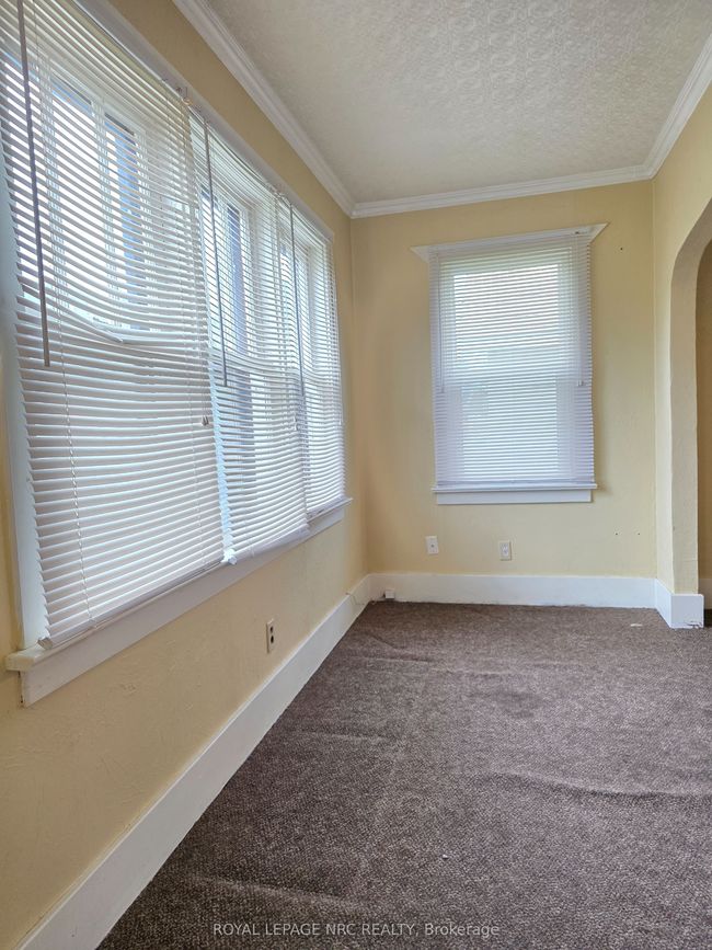 103 Main St E, House other with 2 bedrooms, 1 bathrooms and 2 parking in Port Colborne ON | Image 5