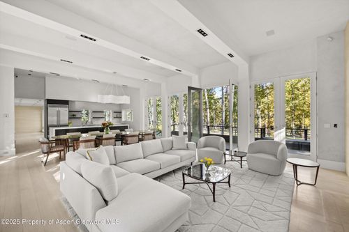 1220 Red Butte Dr, Aspen, CO, 81611-1053 | Card Image