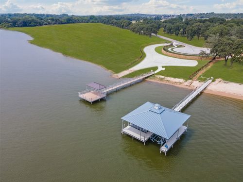 1548 Park St, Azle, TX, 76020-3738 | Card Image