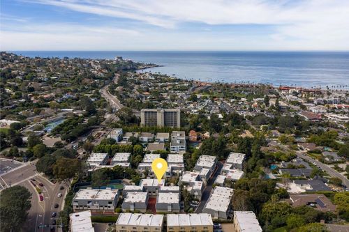 7975 Caminito Del Cid, La Jolla, CA, 92037-3406 | Card Image
