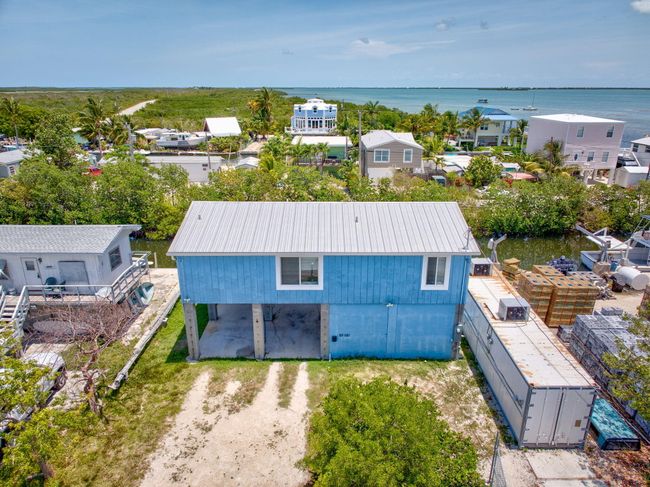 Aerial front of house | Image 25