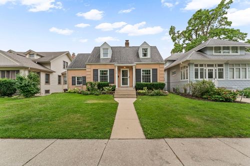 759 Laurel Ave, Des Plaines, IL, 60016-4330 | Card Image
