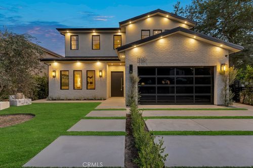 13024 Bloomfield St, Studio City, CA, 91604-1403 | Card Image