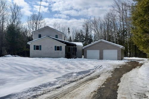 8 Martins Lane, Glenburn, ME, 04401 | Card Image