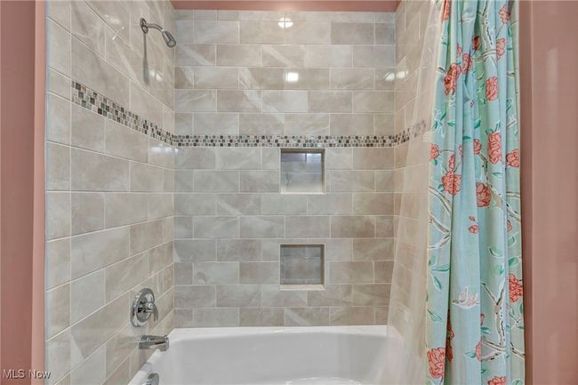 808 Buckingham Dr, House other with 3 bedrooms, 4 bathrooms and null parking in Lagrange OH | Image 38